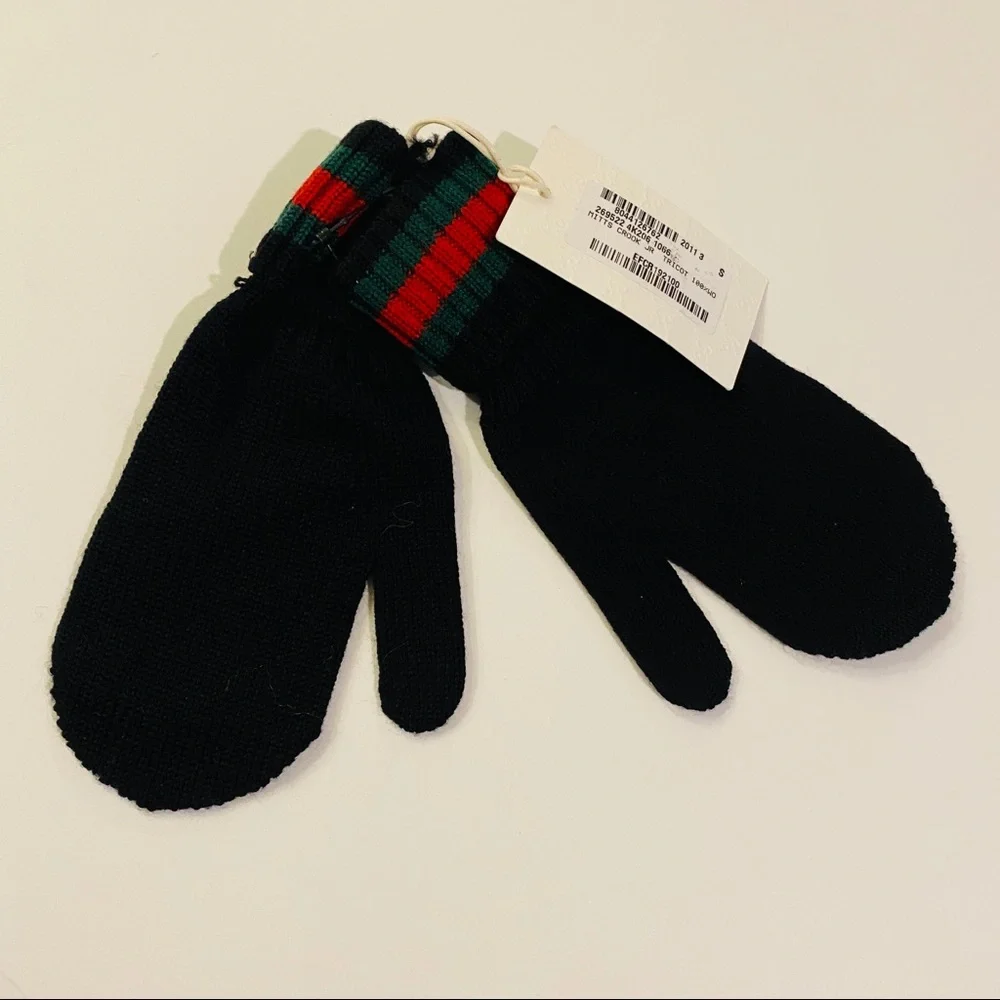 AUTHENTIC Gucci Kids Black Toddler Mittens Size S
